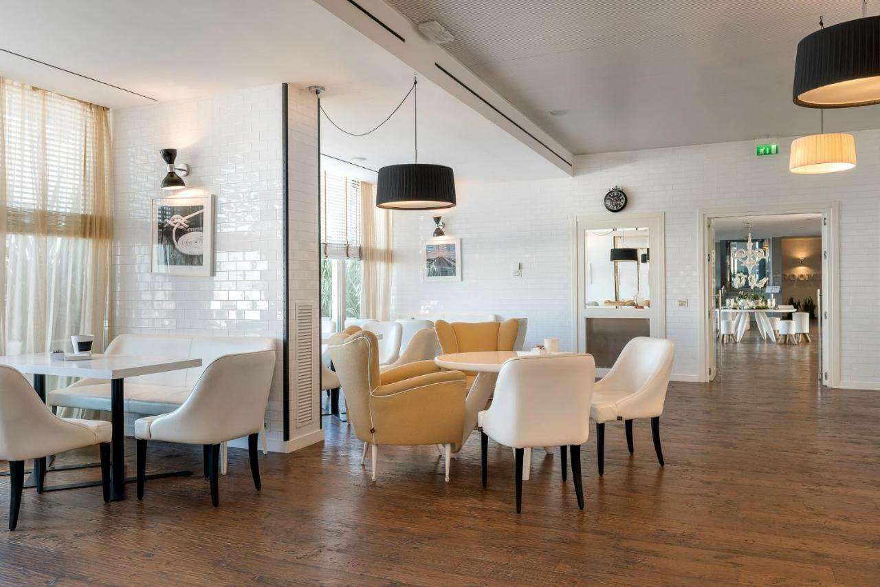 Excelsior Hotel, Spa & Lido 페자로 외부 사진