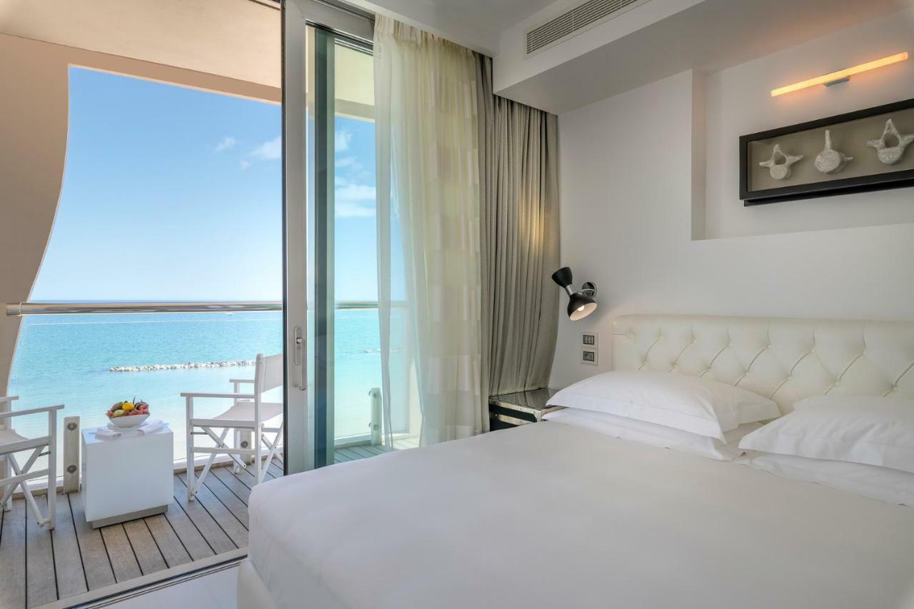 Excelsior Hotel, Spa & Lido 페자로 외부 사진