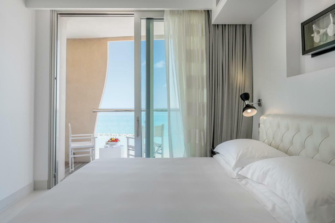 Excelsior Hotel, Spa & Lido 페자로 외부 사진